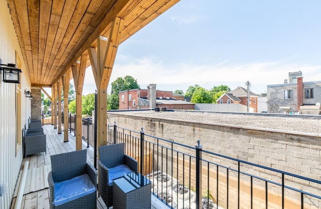Rideau 1Bd Apartment Balcony Free Parking in Smiths Falls/Canada