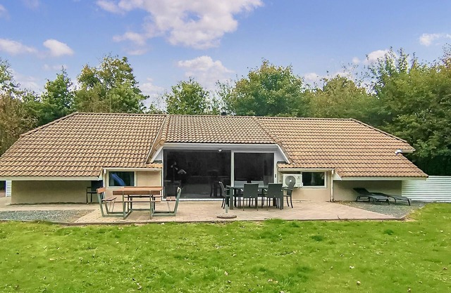 Stunning home in Oksbøl with sauna in Oksbøl