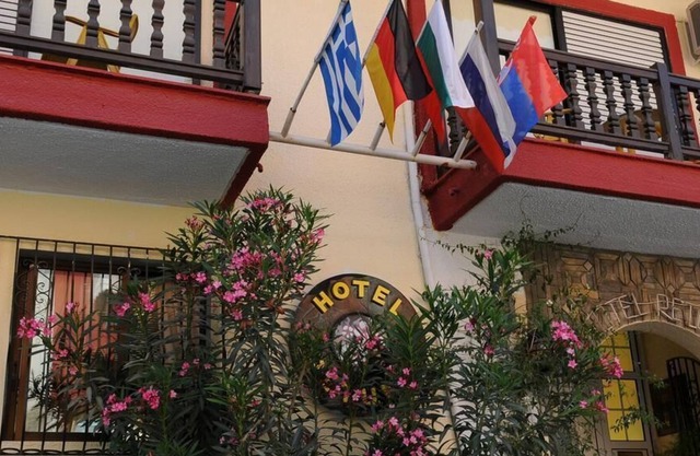 Welcome To Hotel petunia, In Neos-marmaras,xalkidiki ,greece, triple room in Neos Marmaras