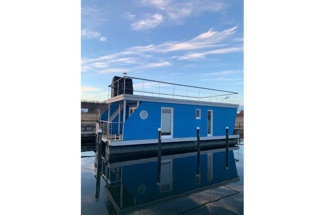 Heiligenhafen Boat Rental | Hausboot Fehmarnsund