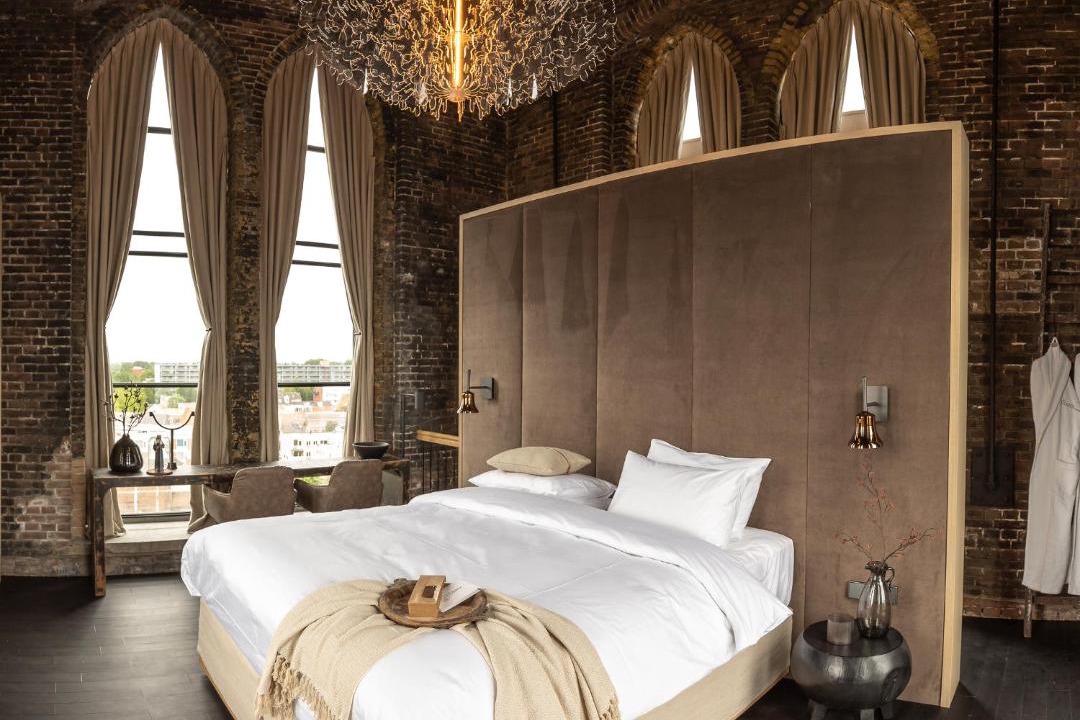 Weesp Hotel | The Clock Tower