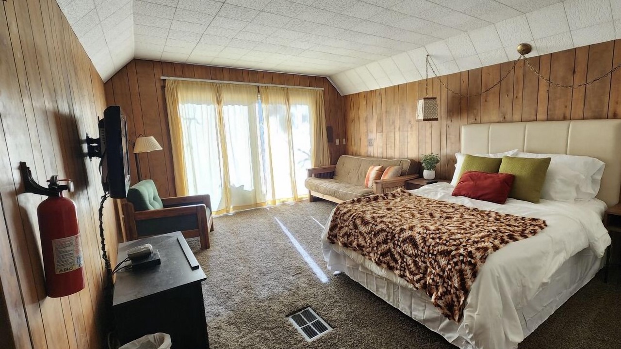 Photo of Bedroom in Big Bear City