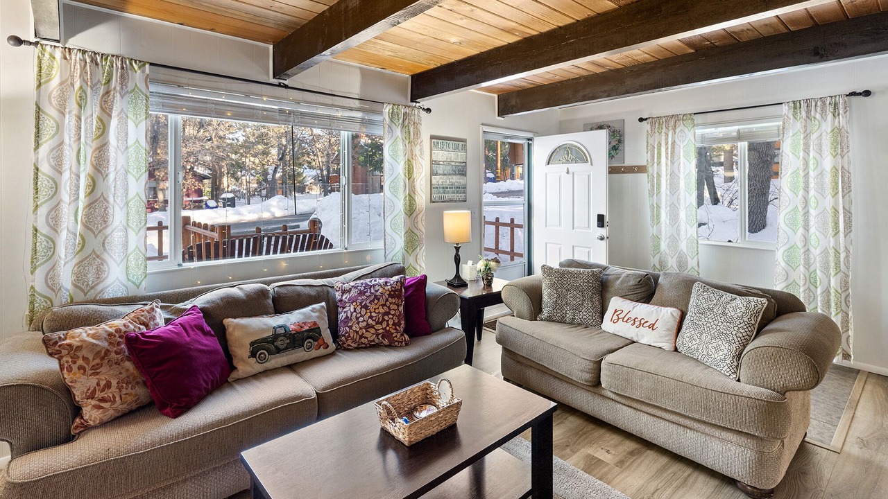 Photo of Livingroom in Sugarloaf