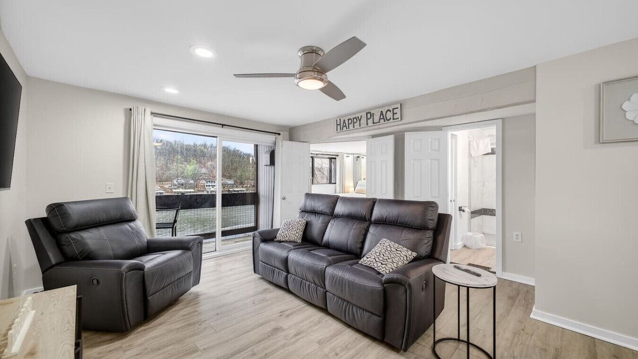 Photo of Livingroom in Osage Beach