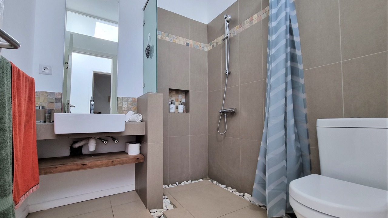 Photo of Bathroom in Pereybere