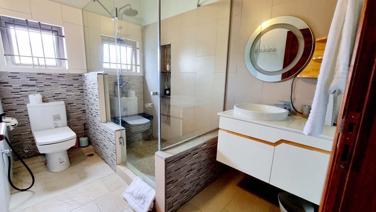 Photo of Bathroom in Pereybere