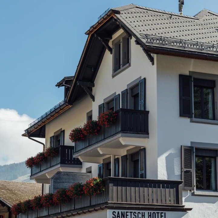Photo of Others in Gsteig