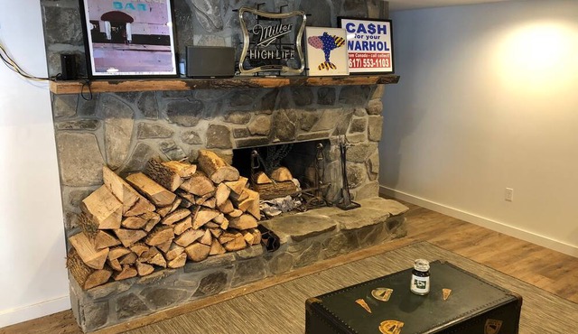Modern & Private A-Frame Hudson Valley 3 Bedroom & 2 Bathroom w/Swimming Pond in Lagrangeville