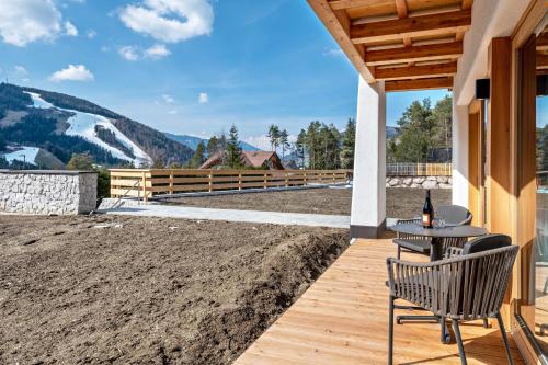 Les Ciases Chalets Dolomites Apt 2 in San Vigilio Di Marebbe