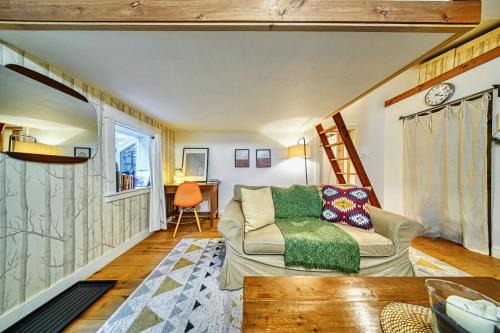 Perfect Loft for a Weekend in the Eastern Townships in Ayer's Cliff