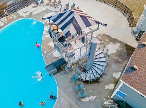 Ingallview at Branson Cove Indoor Pool in Hollister
